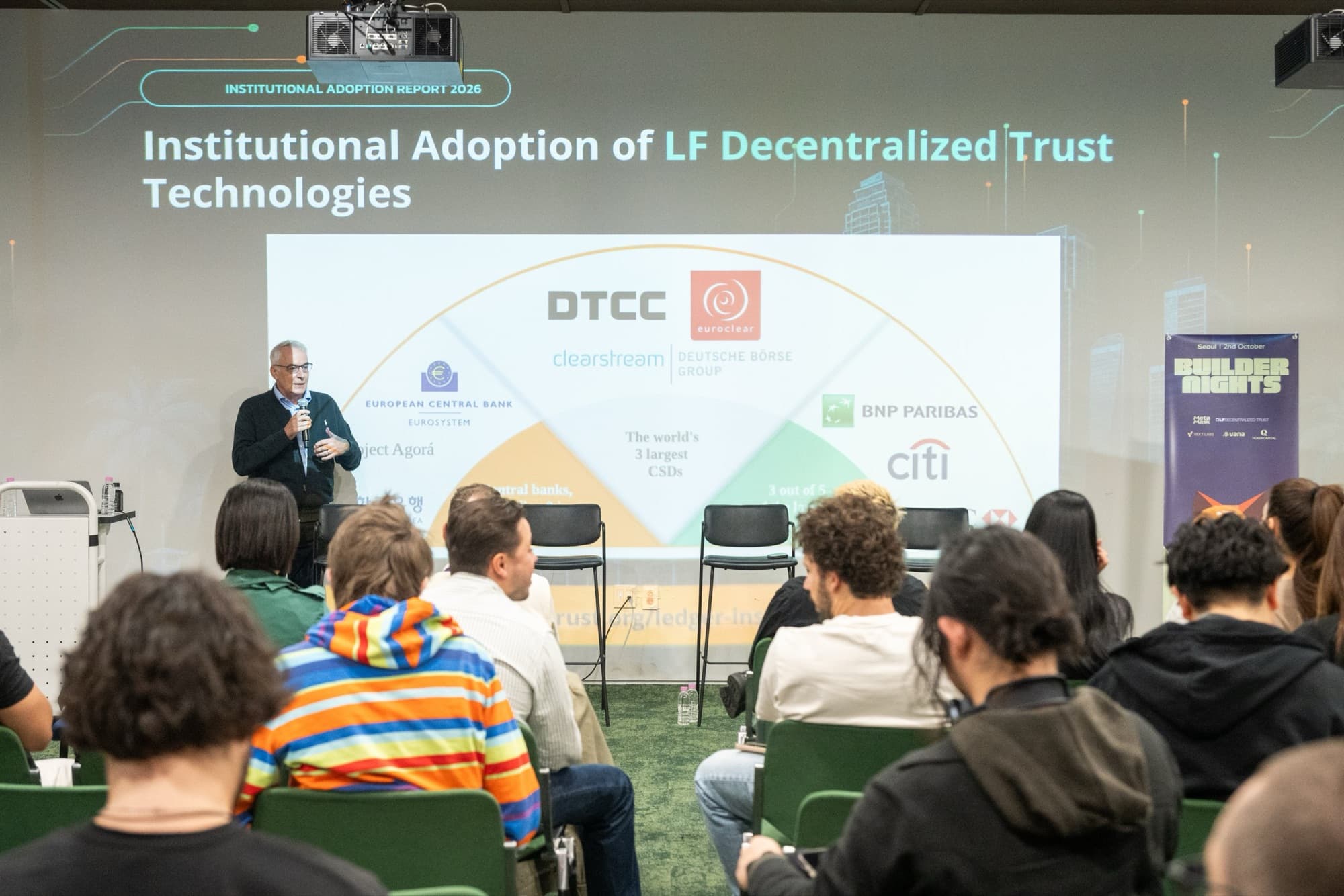 Julian Gordon of LF Decentralized Trust presenting on the institutional adoption of decentralized technology at Builder Nights Seoul
